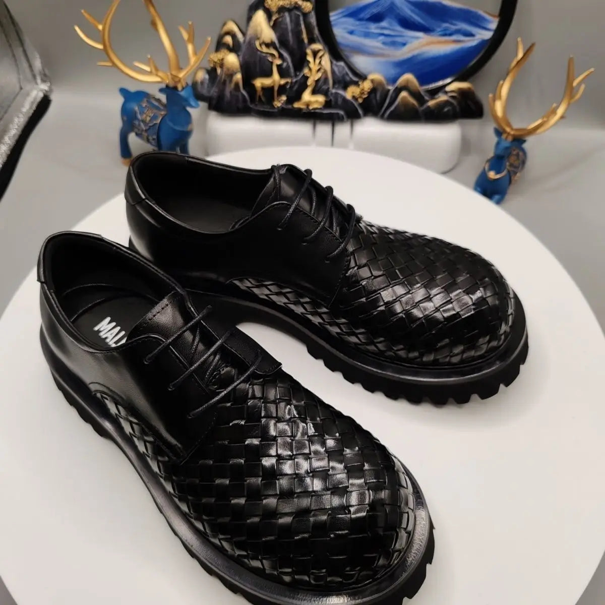 Round Toe Woven Upper Black Shoes
