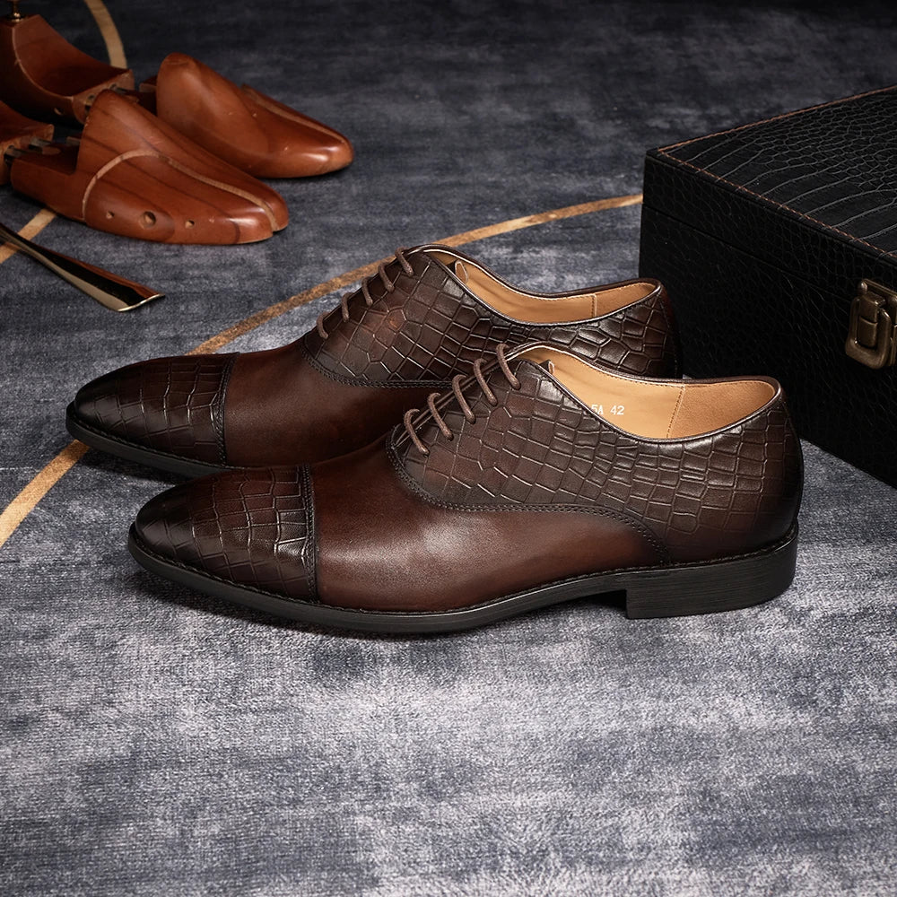 Crocodile Pattern Lace-Up Genuine Leather Shoes