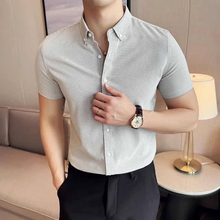 Classic Checkered Short-Sleeved Shirt