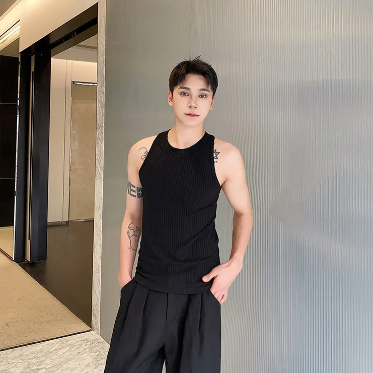 Solid Elastic Knitted O-Neck Tank Top