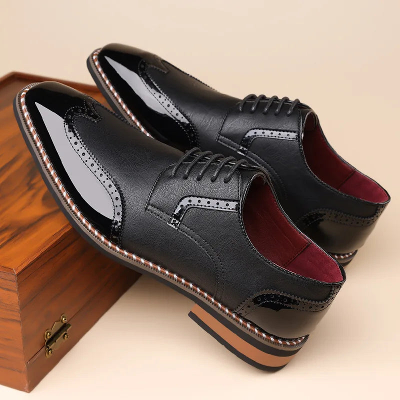 Heritage Signature Wingtip Derby Shoes