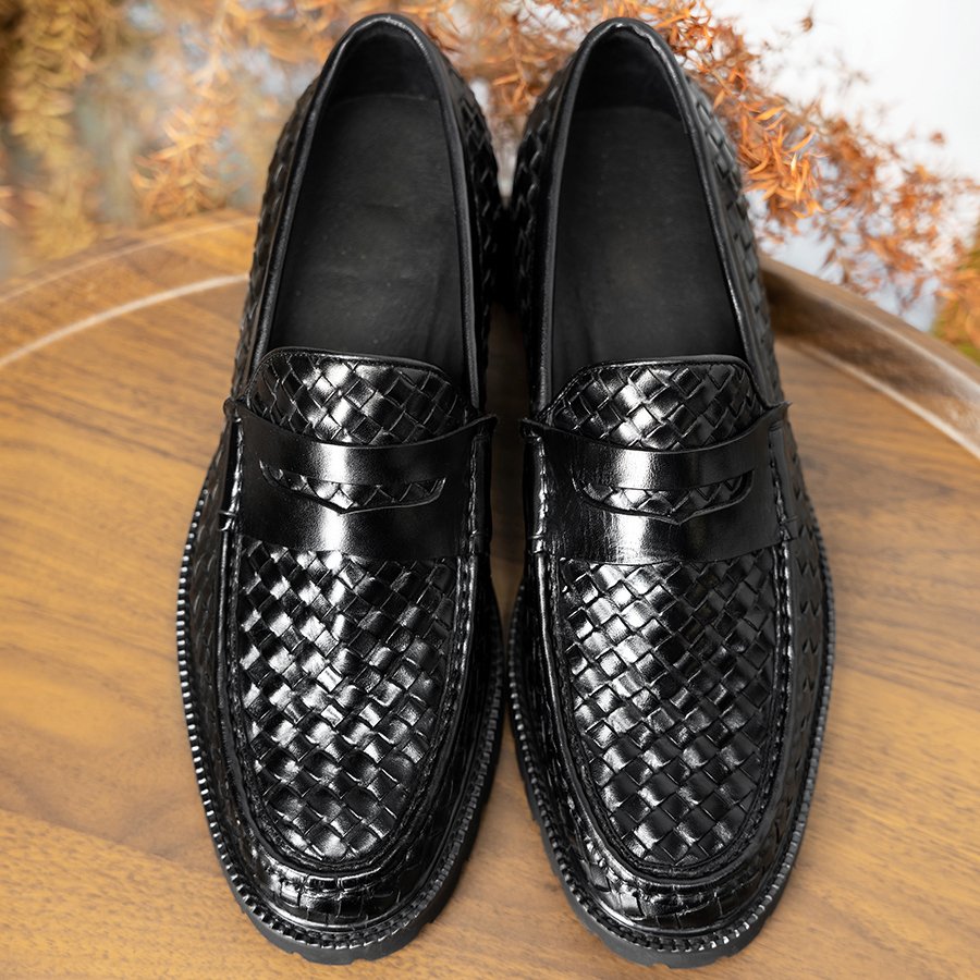 Elegant Woven Leather Slip-Ons Loafers
