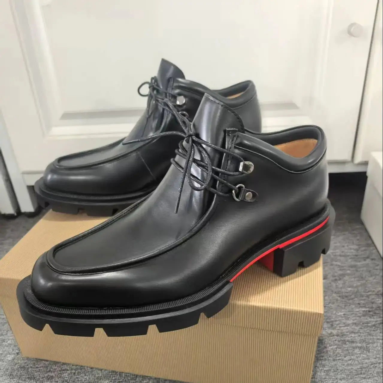 Black Solid Leather Low Heels Shoes