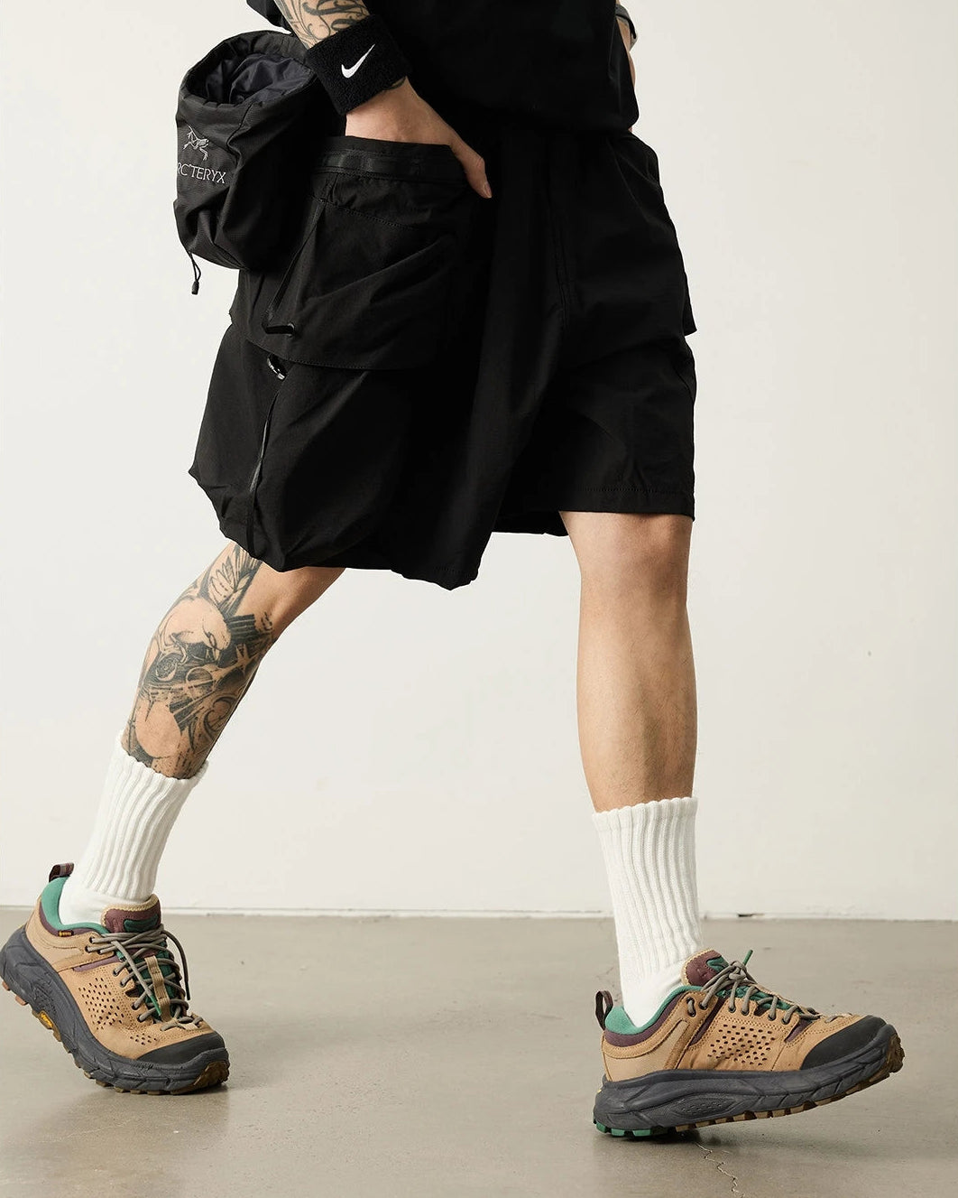 Loose Fit Multi Pocket Lightweight Shorts