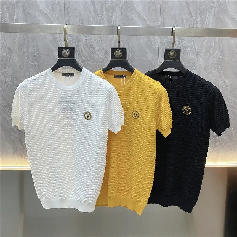 V Letter Embroidery O-Neck T-Shirt