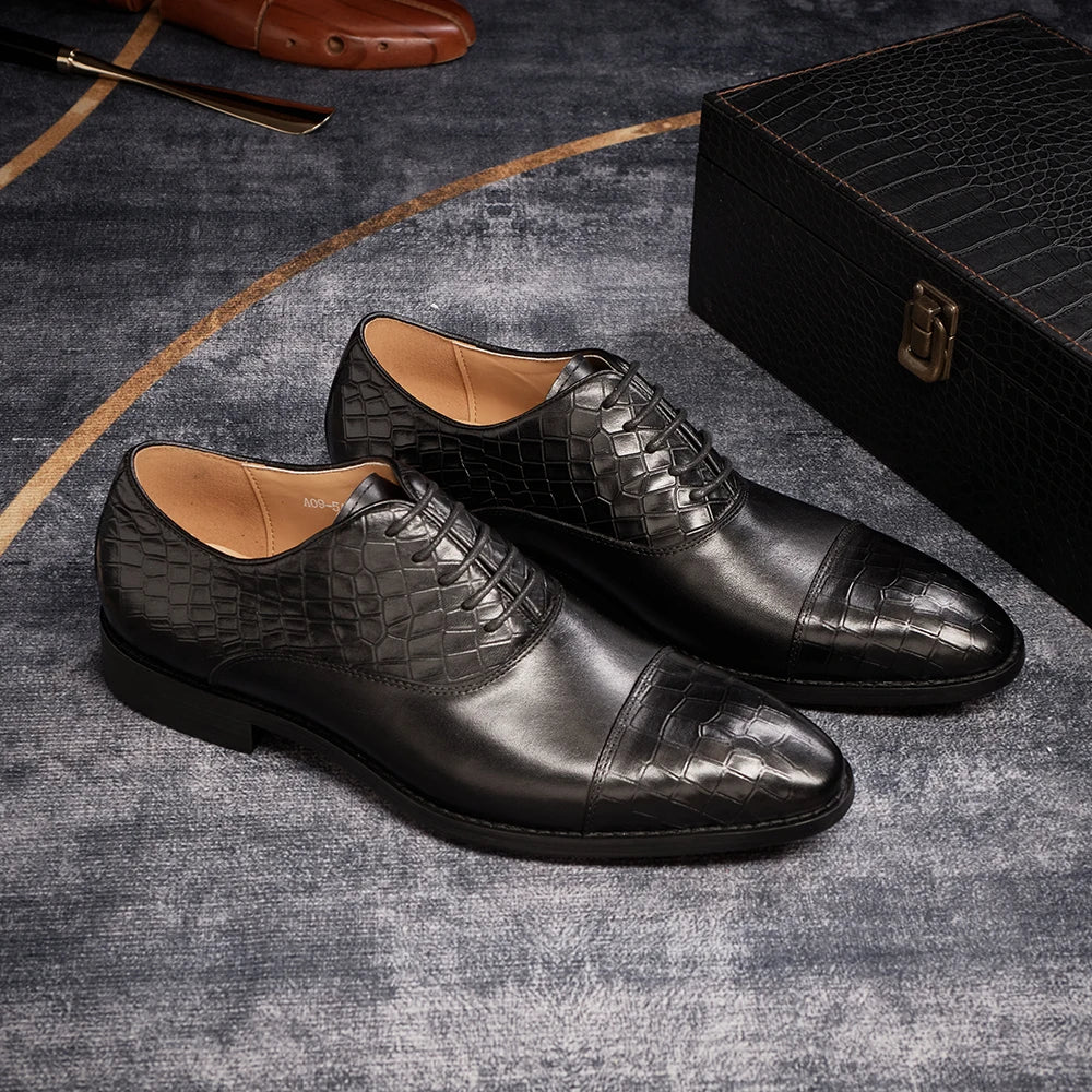 Crocodile Pattern Lace-Up Genuine Leather Shoes