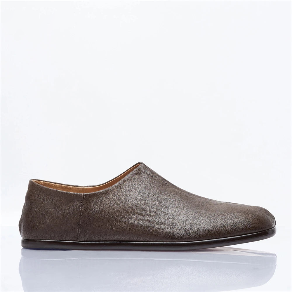 Solid Comfortable Slip-On Tabi Shoes