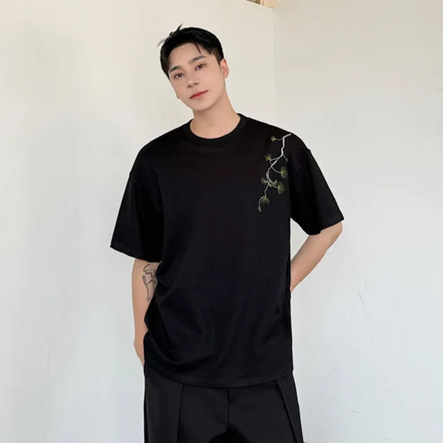 Solid O-Neck Tree Branch Decor T-Shirt