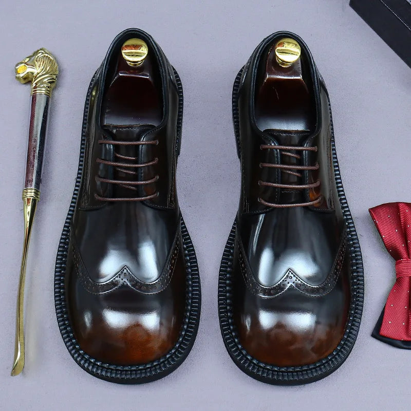 Wide Round Toe Wingtip Oxford Shoes