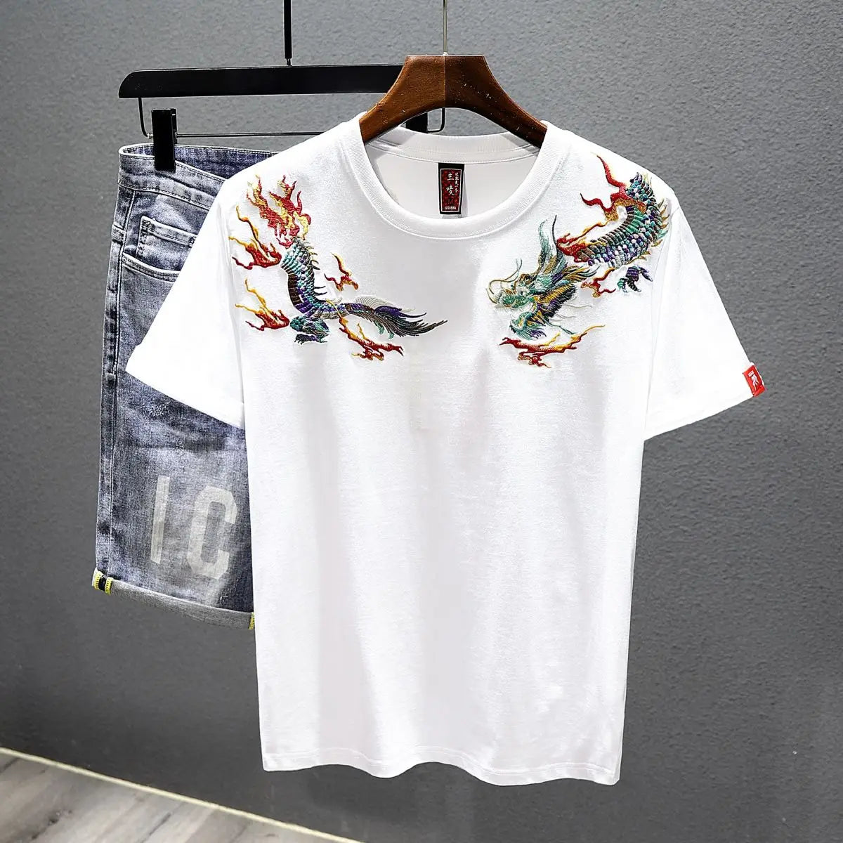 Dragon Embroidered Short-Sleeved T-Shirt
