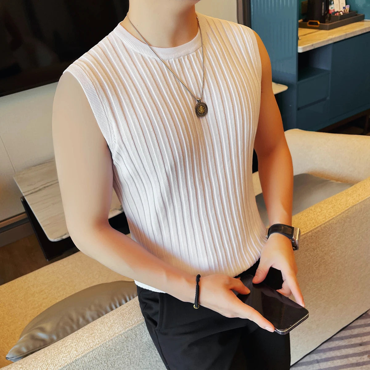 Men's Striped Knitted O-Neck Tank Top