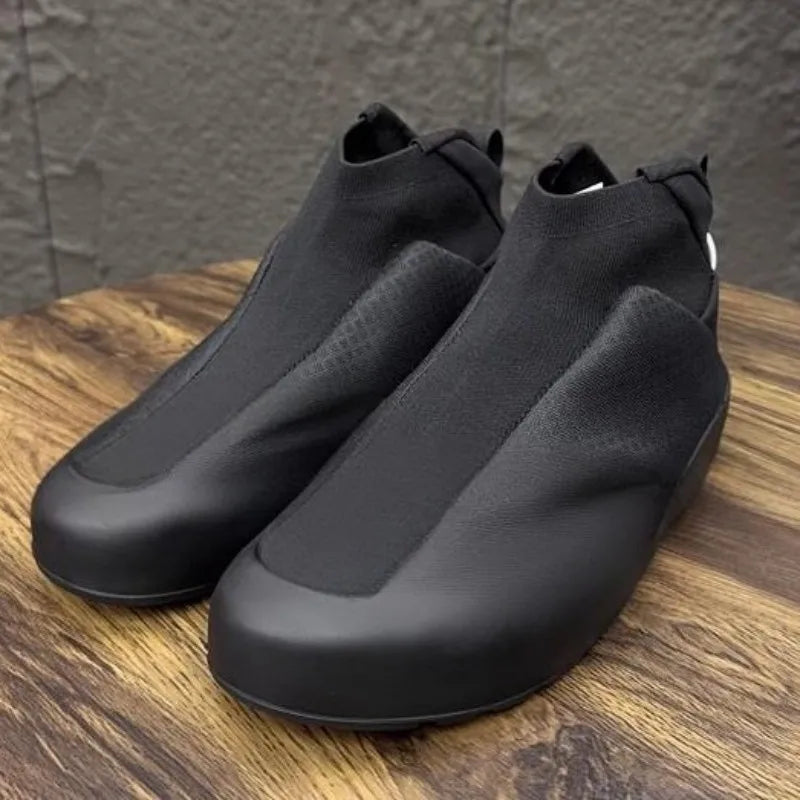 Round Toe Solid Slip-On Sneakers