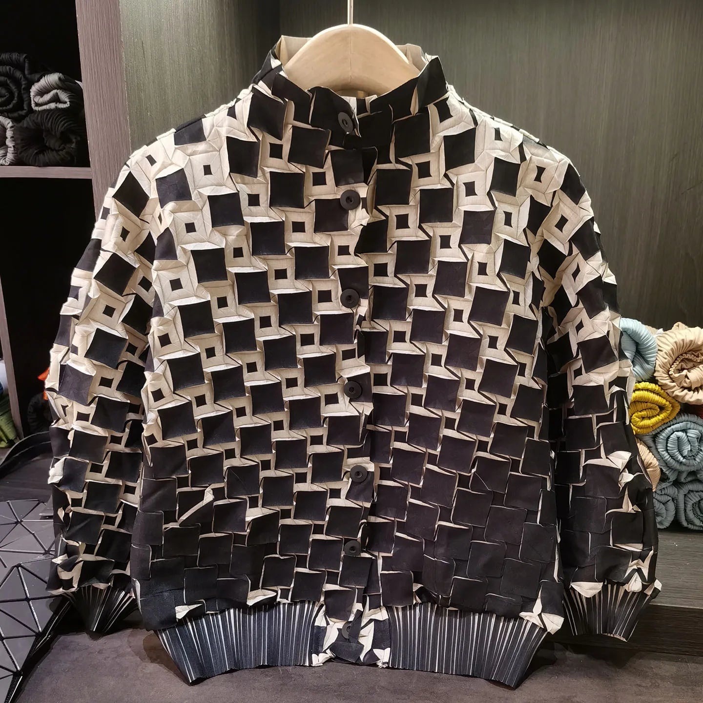 3D Pleated Color-Block Jacket