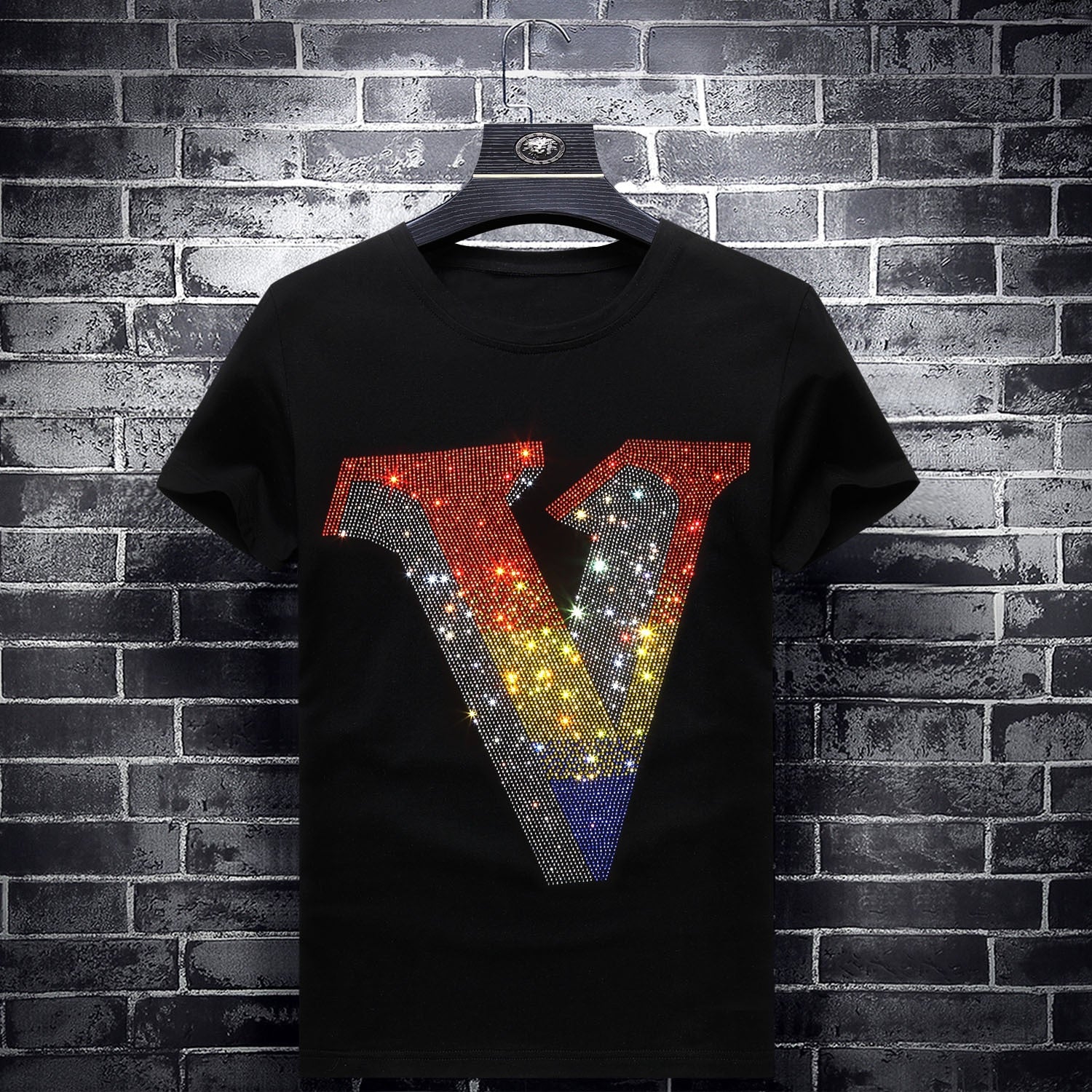 Colorful Rhinestones V Letter Men Slim Fit T-Shirt