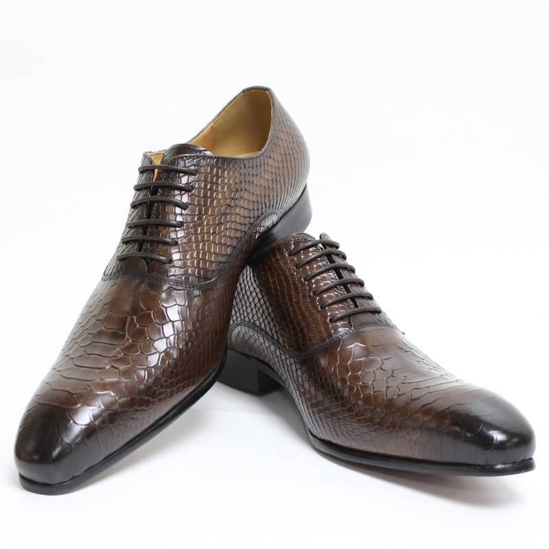 Black Coffee Pointed Toe Snake Skin Pattern Business Style Men Shoes