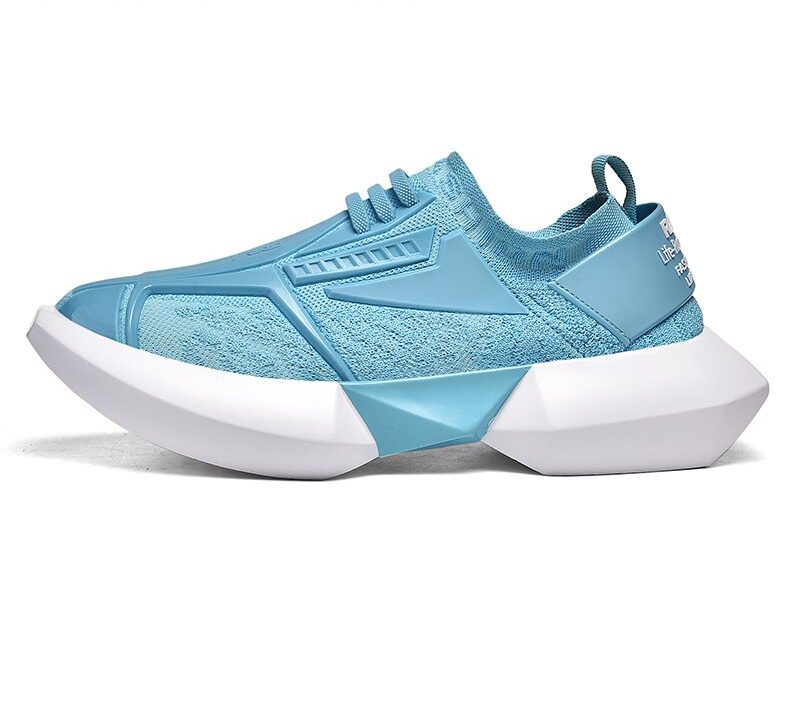 Casual Light Breathable Flyknit Lace Up Outdoor Men Sneaker