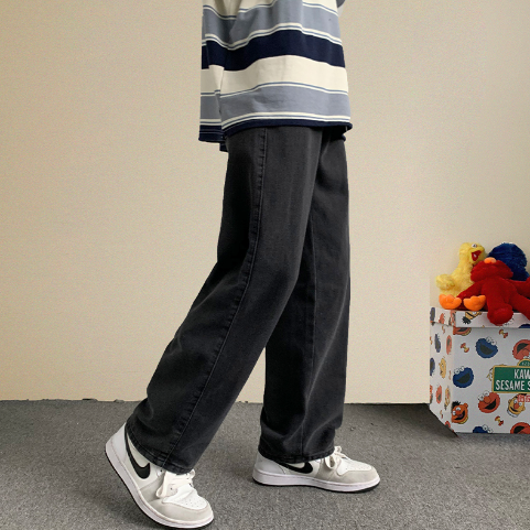 Solid Classic Straight Baggy Jeans