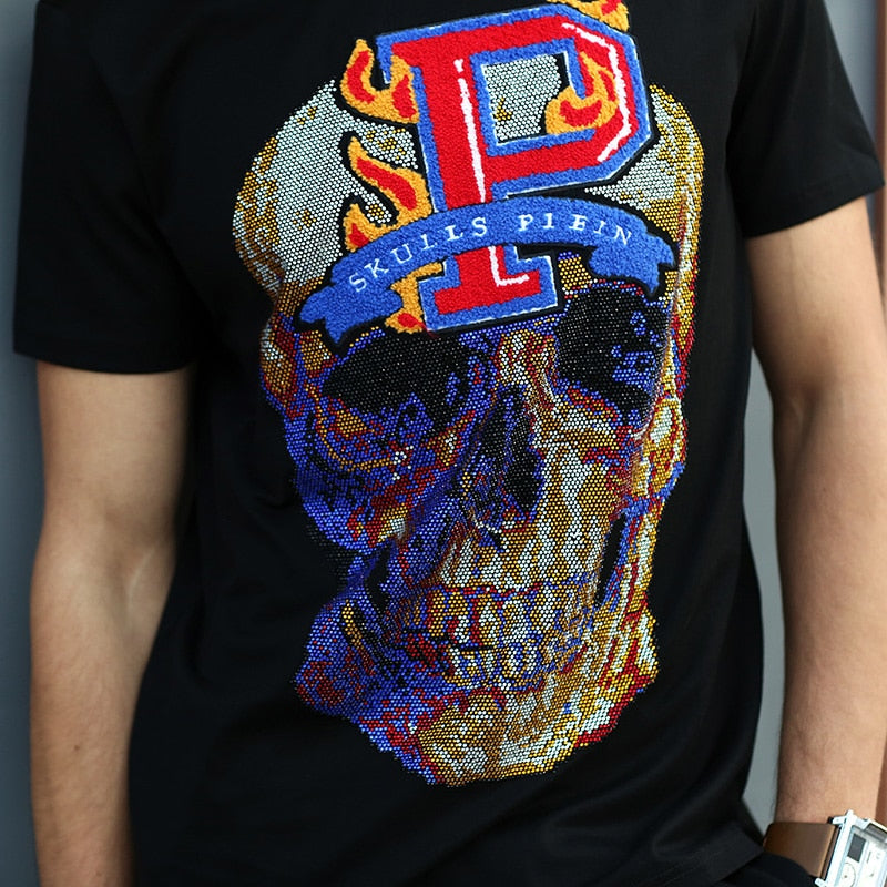 Rhinestones Skull Sillhouette Decorated T-Shirt