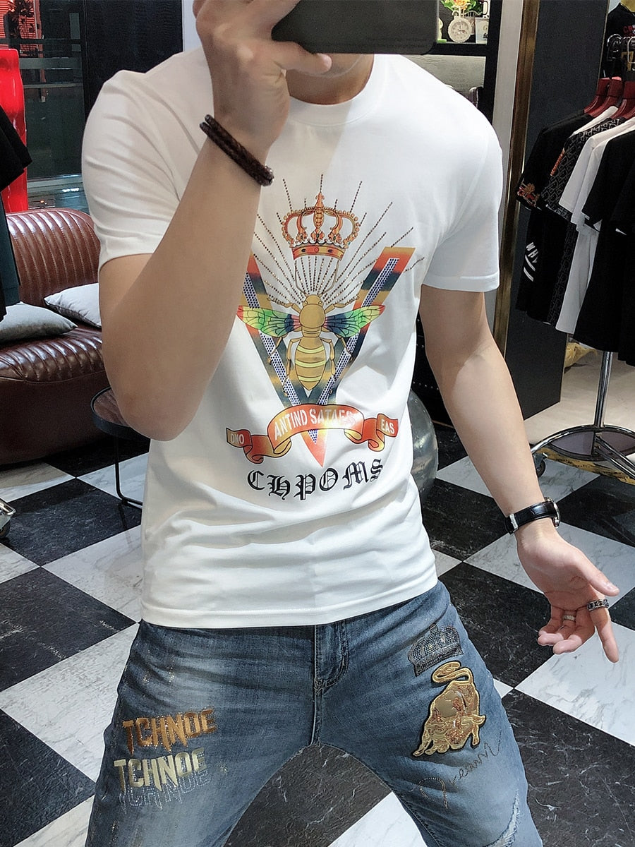 V Bee Crown Sequins Decorated T-Shirt