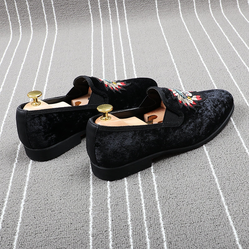 Indian Head Embroidery Men Velvet Loafers Shoes