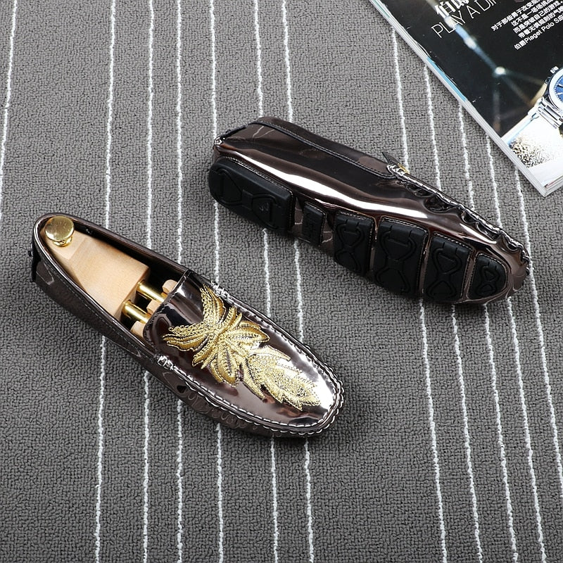Casual Embroidery Flea Design Men Shoes
