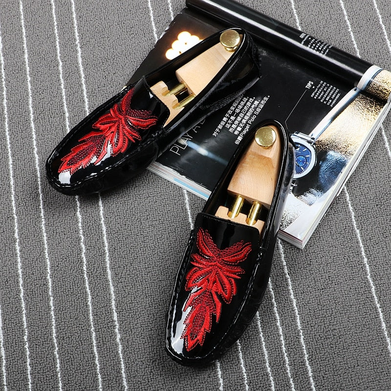 Casual Embroidery Flea Design Men Shoes