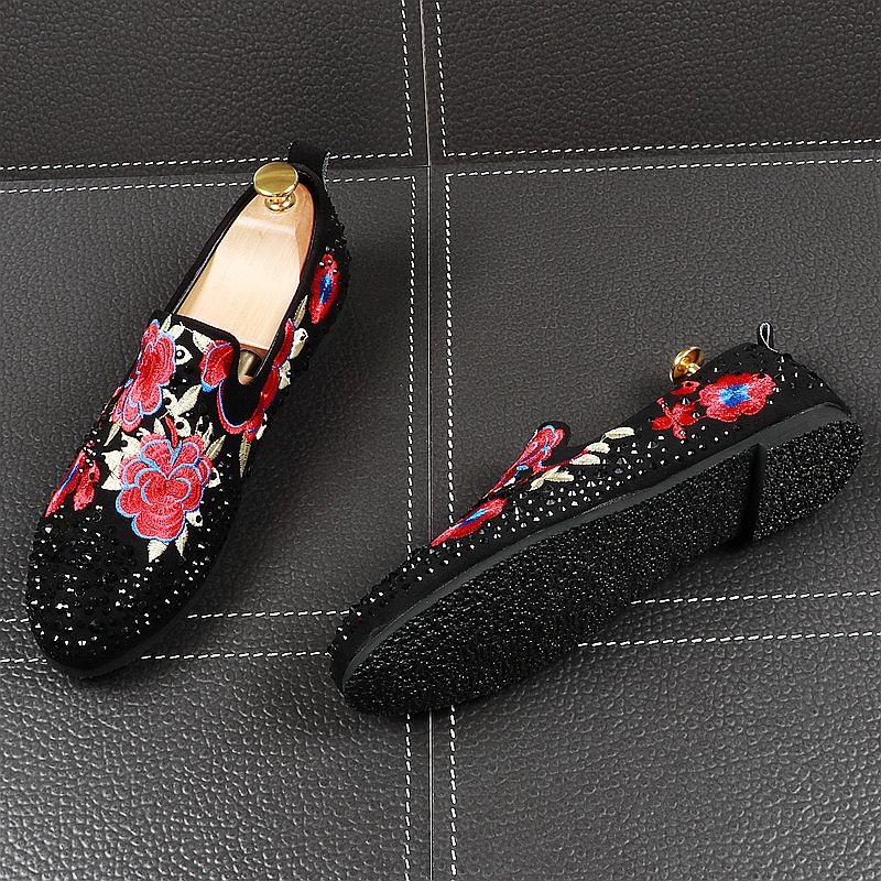 Black with Crystal and Flowers Embroidery Pattern Men Loafers Shoes