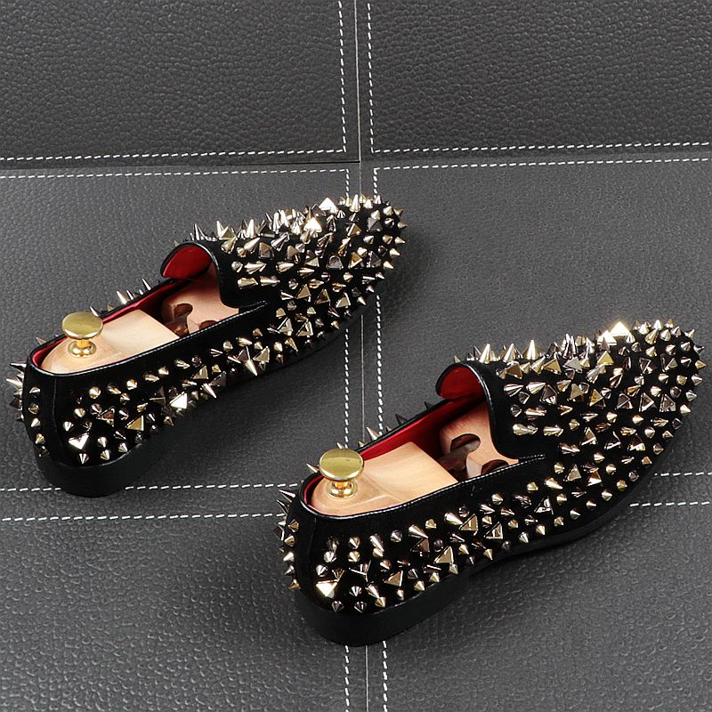 Black Sharp Rivets Pointed Toe Casual Style Men Shoes