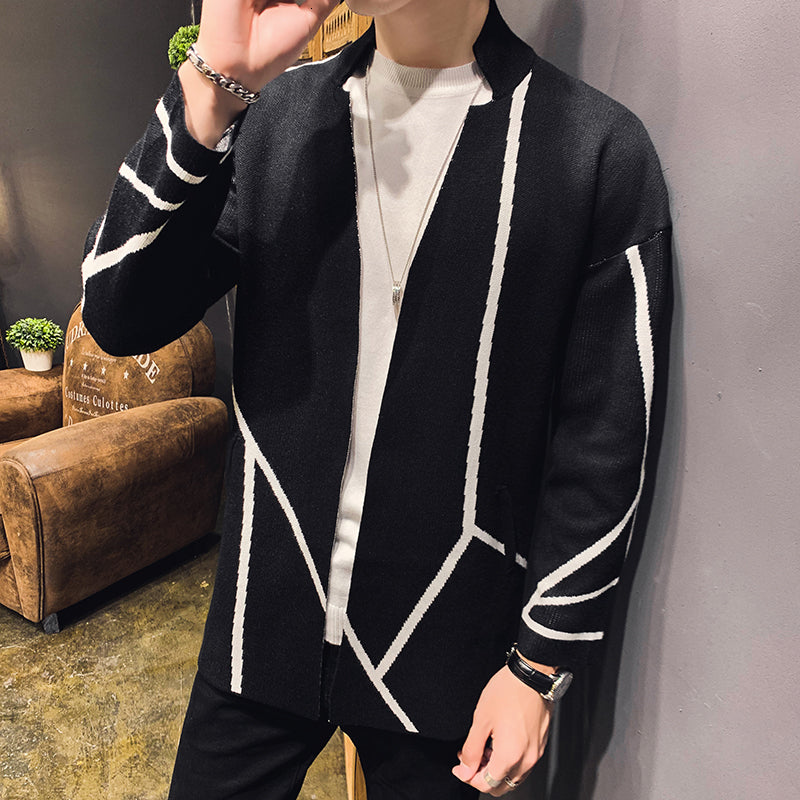 Black in White Line Decoration Knitted Long Sleeve Men Sweater Cardigan
