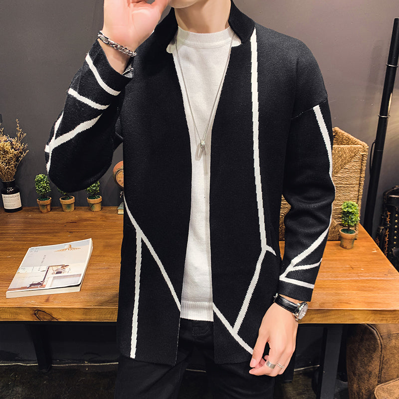 Black in White Line Decoration Knitted Long Sleeve Men Sweater Cardigan
