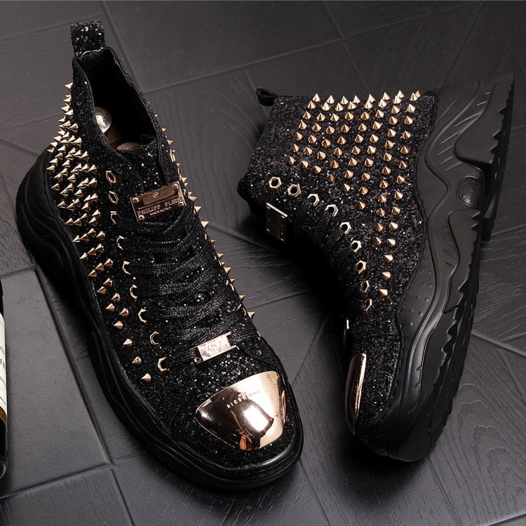 Gleam Coverage with Full Spike Rivets Design Men Boots