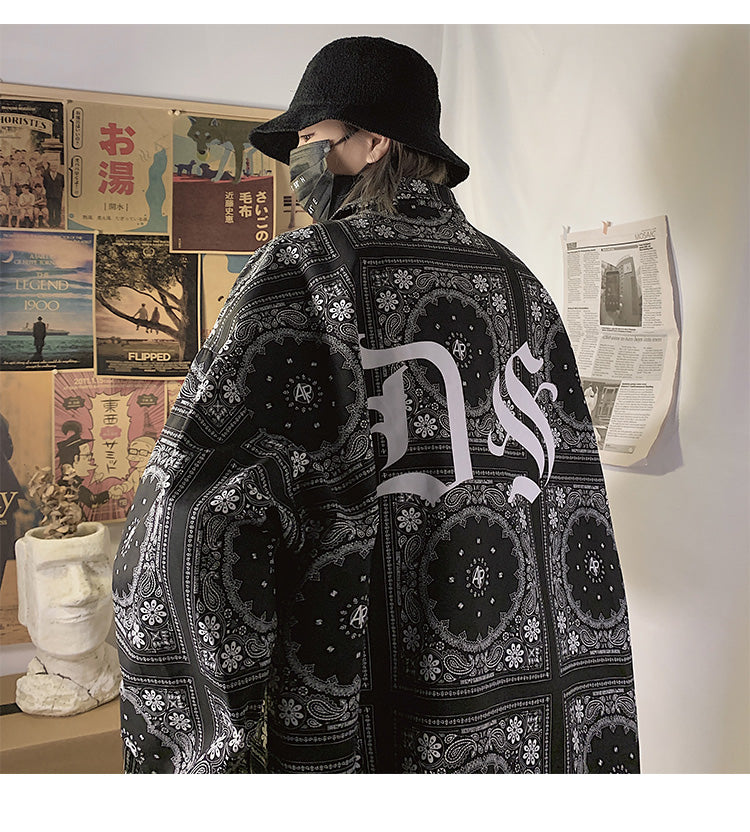 Latticed Paisley Prints Men Oversized Button Jacket