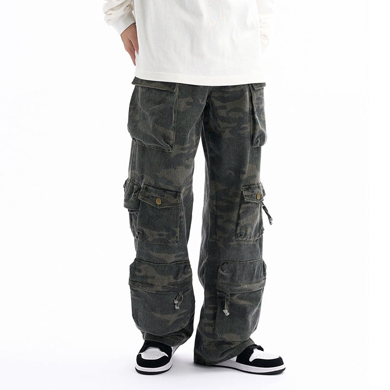 Full Pocket Camouflage Baggy Jeans