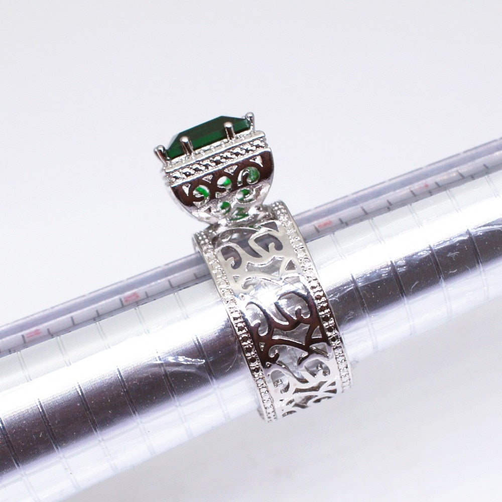 Intricate Swirls Patterned Green Stone Ring