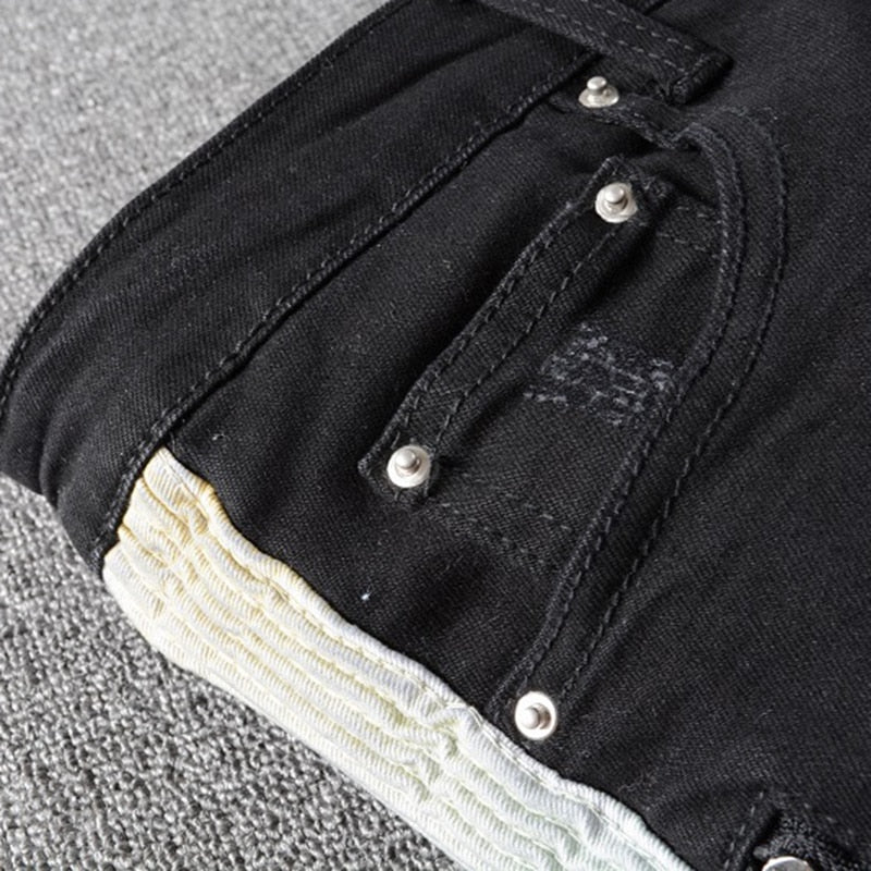 White Line Decorated Plain Ripped Jeans