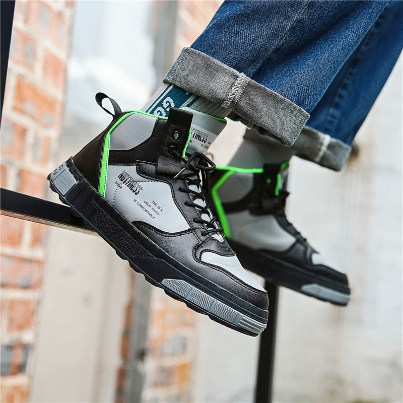 Lightweight Casual High Top Lace Up Men Sneaker