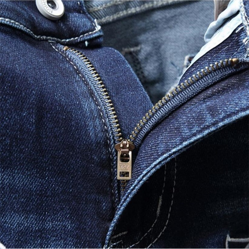 Yellow Letters and White Tiger Head Embroidery Slim Style Men Jeans