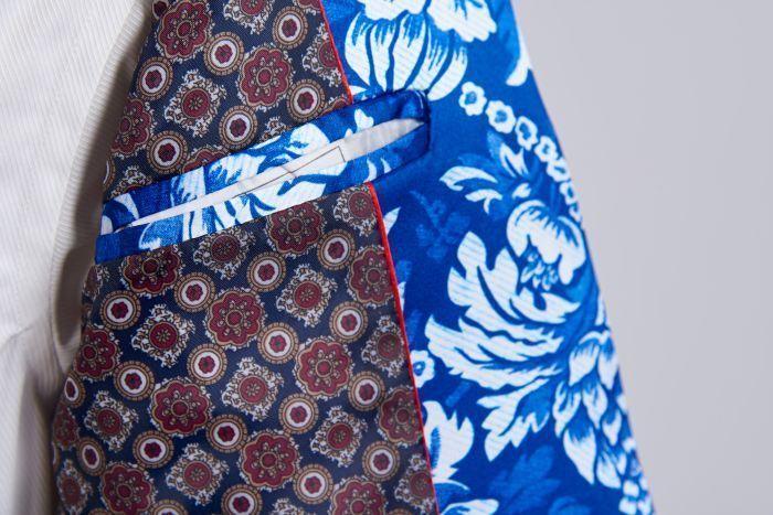 Vintage Floral White Blue Print Men Slim Fit Suit