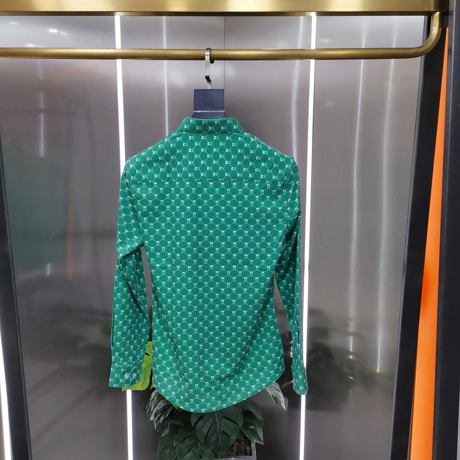 Full Letter Geometric Print Pattern Shirt