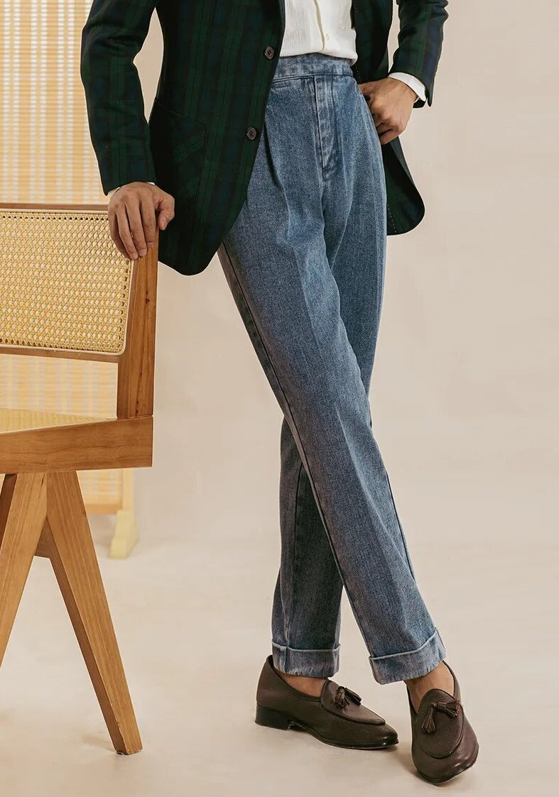 Double Pleated Washed Straight Jeans