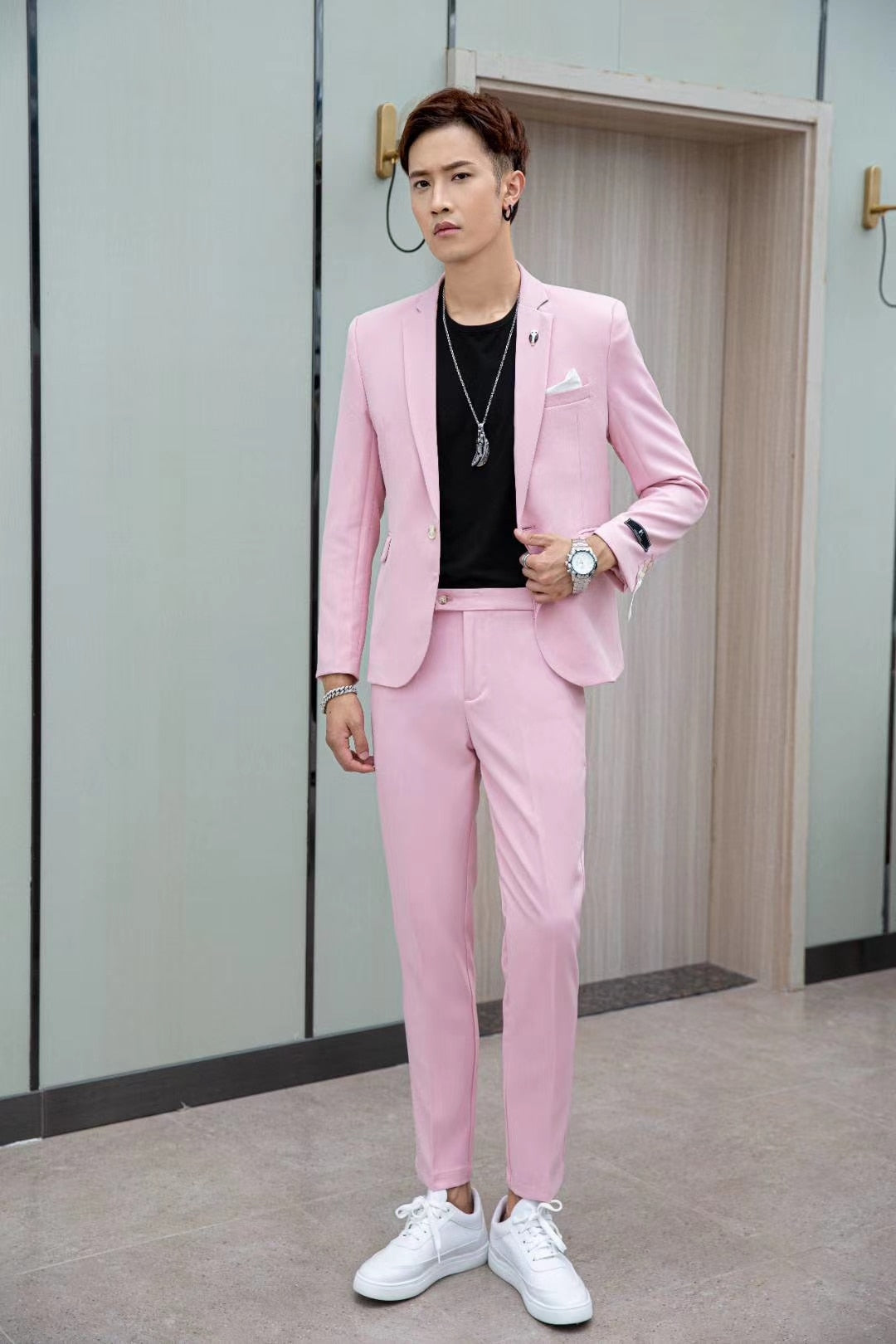 Classic Solid Pink Notch Lapel Style Suit