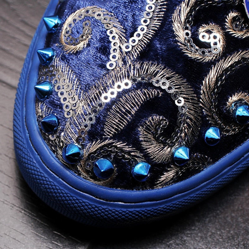 Classic Pattern with Rivets Punk High Top Style Men Sneaker