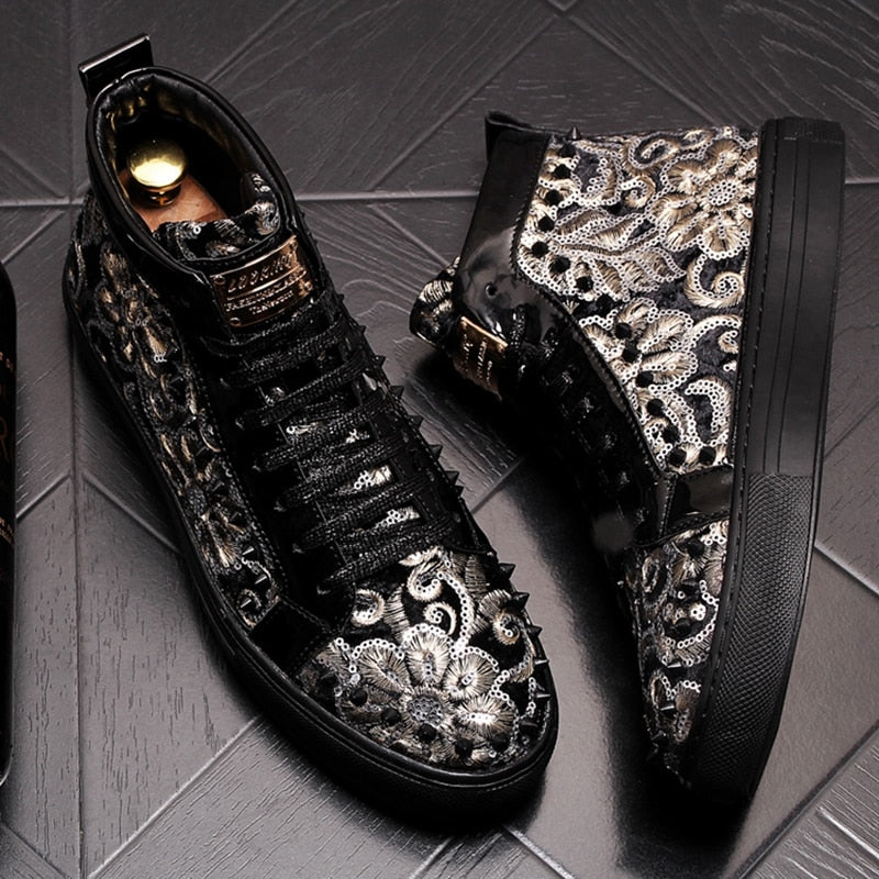 Classic Pattern with Rivets Punk High Top Style Men Sneaker