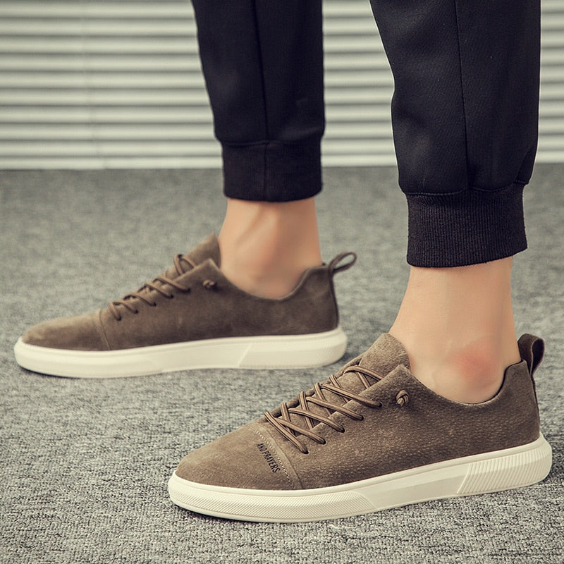 Suede Vintage Low Top Flat Soles Men Sneakers