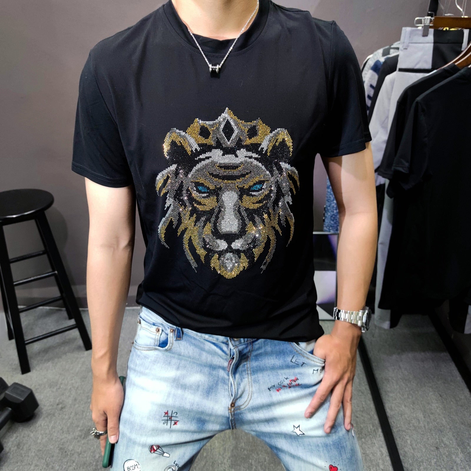 Crowned Lion Head Rhinestone Decorated T-Shirt