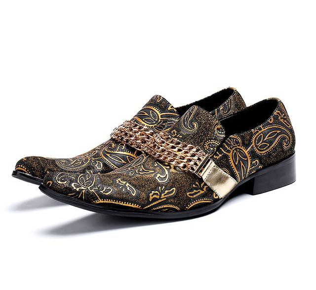 Vintage Pointed Toe Paisley with Chain Ornament Detail Men Shoes