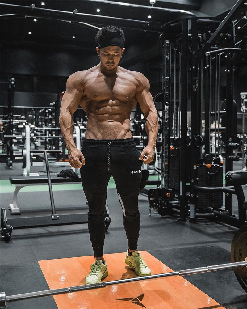 Casual Elastic Waistband Fitness Training Style Men Sweatpants