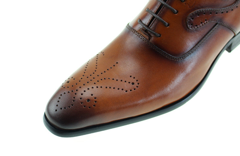Lace Up Brogue Oxford Gradient Toe Men Shoes - FanFreakz
