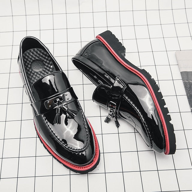 Red Lining Sole Metal Appliques Shoes
