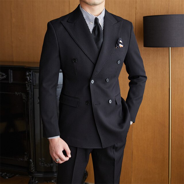 Solid Double Breasted Polyester Regular Suit